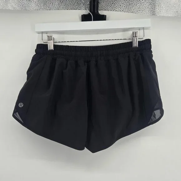 Lululemon Hotty Hot Short II *2.5" - 10 Black - Picture 4 of 6